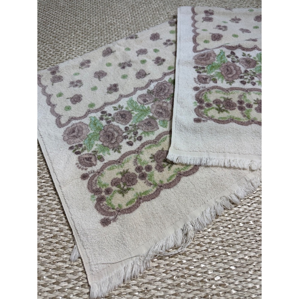 Vintage Floral Rose Bath Towels Fringe Mauve Green Cottagecore Made in USA Set 2
